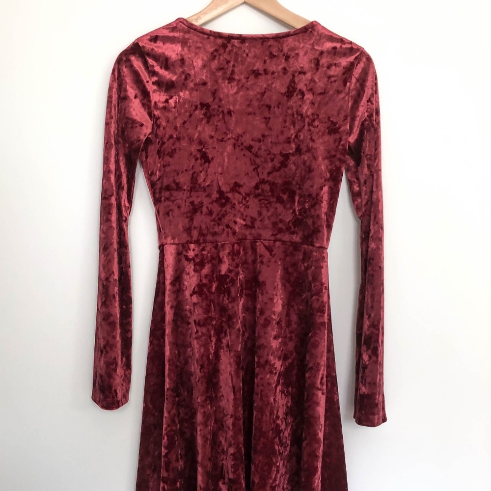 Long Sleeve Red Velvet Dress - Picture 4 of 5